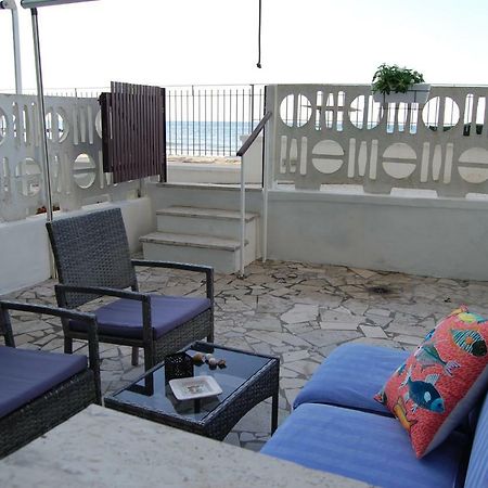 La Casa Sulla Spiaggia Nettuno Exterior photo